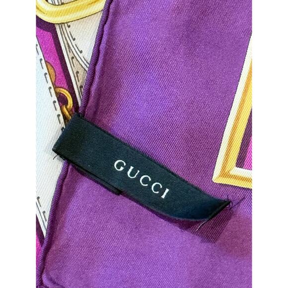 Gucci Chain & Straps Silk Twill Square Purple Scarf*BEAUTIFUL condition - Picture 6 of 7
